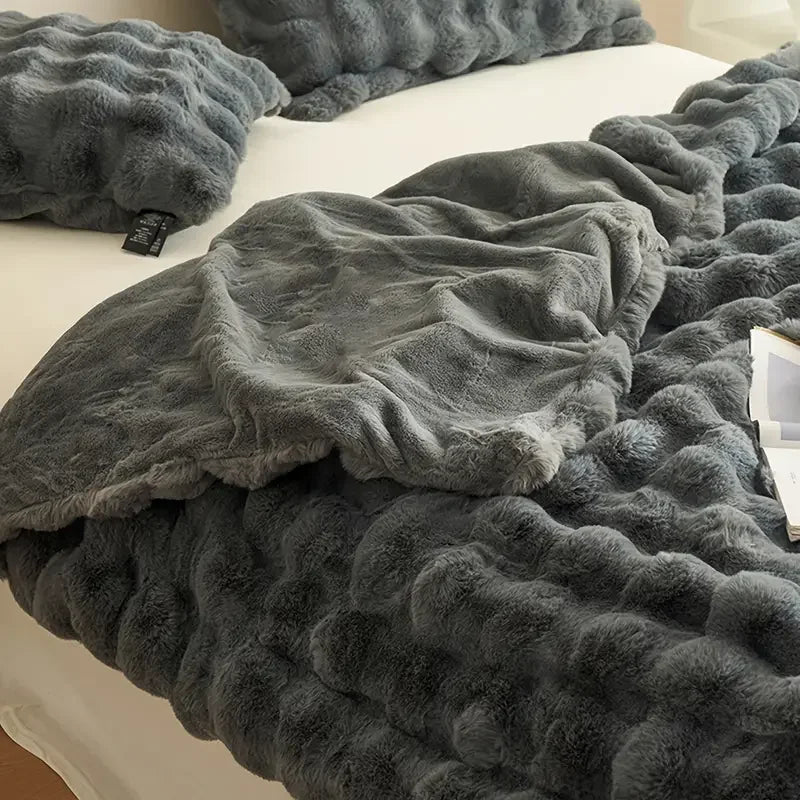 Cozy Plush Rabbit Fur Blanket – All-Season Soft Throw for Bed & Sofa