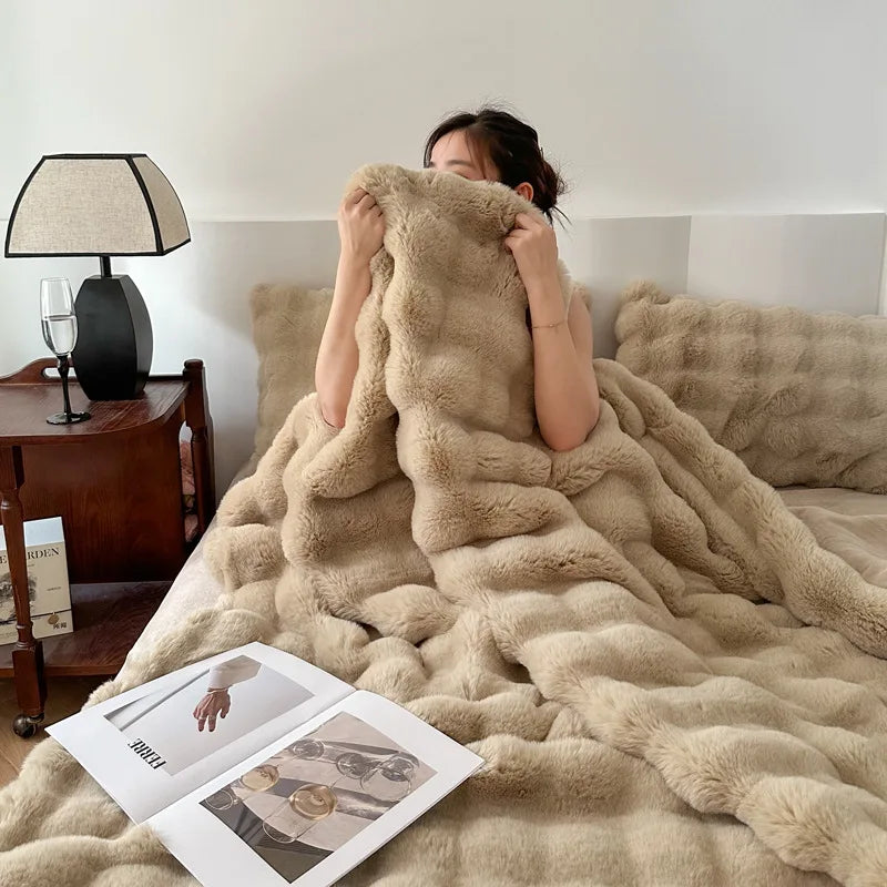 Cozy Plush Rabbit Fur Blanket – All-Season Soft Throw for Bed & Sofa